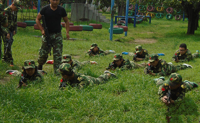 暑期军事夏令营为什么受欢迎？